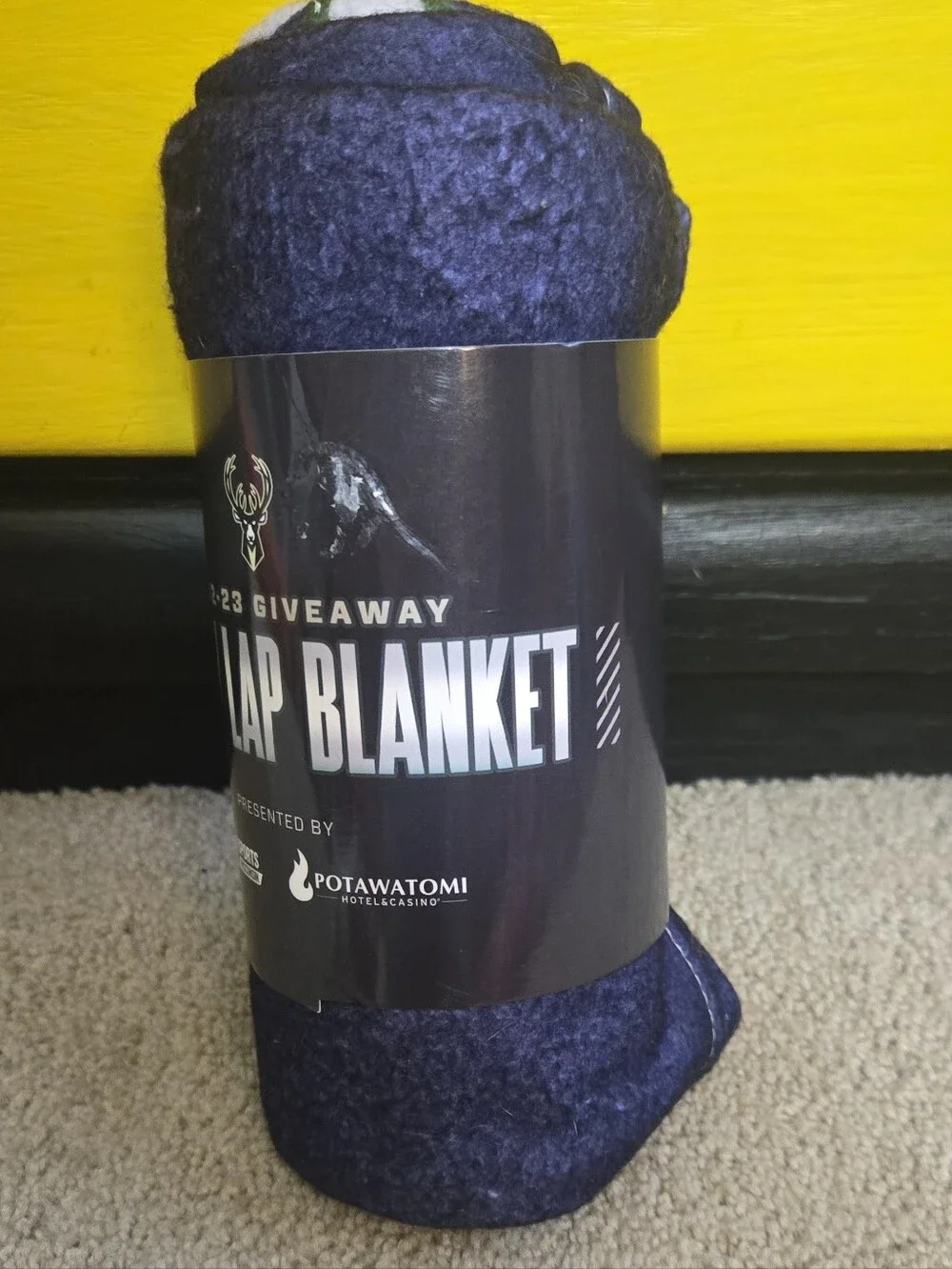 NBA Stadium Milwaukee Bucks Basketball 2022-23 Jersey Lap Blanket